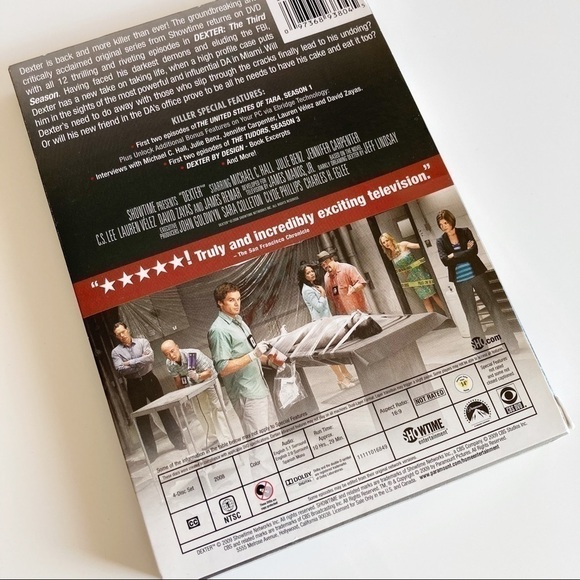 Dexter TV Series Seasons 1-3 DVD Box Set - Picture 11 of 13